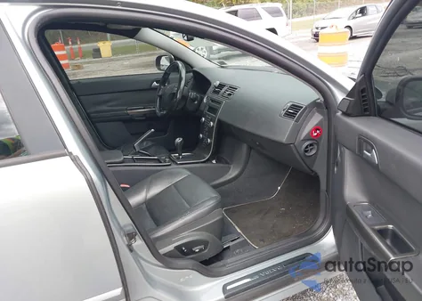 2011 Volvo S40 T5/T5 R-Design из США, поврежденный, VIN YV1672MS3B2535581